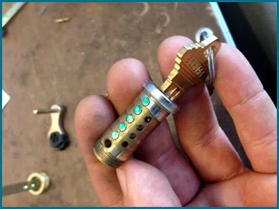 Father Son Locksmith Shop Phoenix, AZ 480-612-9230 Father Son Locksmith Shop Phoenix, AZ 480-612-9230 - 65-9